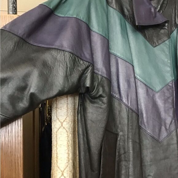 Avanti Ladies black/green leather coat - Picture 2 of 6